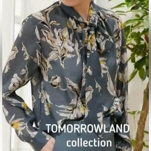 100% Silk Blouse Tie Neck Tomorrow Land NWT